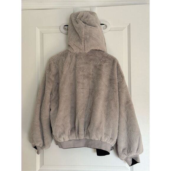 Reversible Jackets - Picture 10 of 13